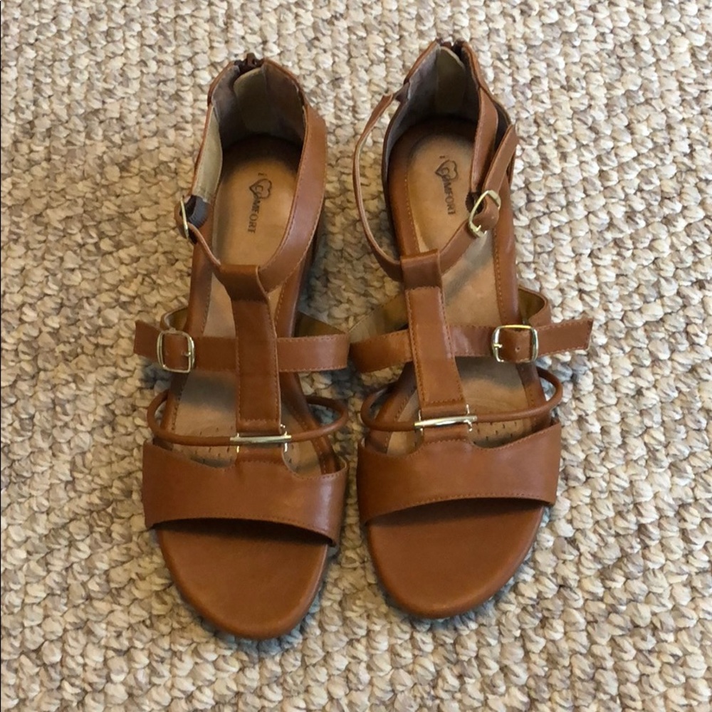NWOT Tan I❤️Comfort Sandals